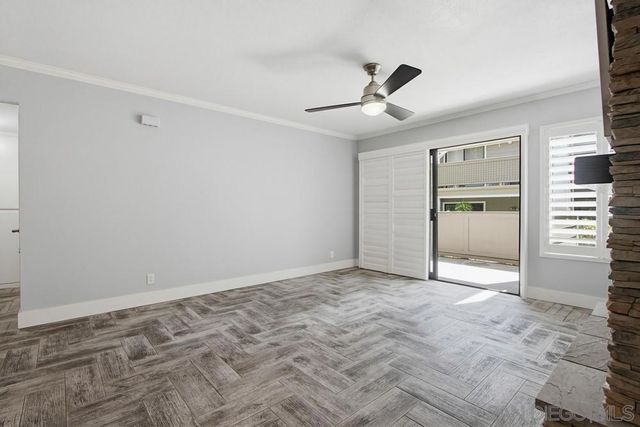 1091 Shadowridge 115, Vista, CA 92081