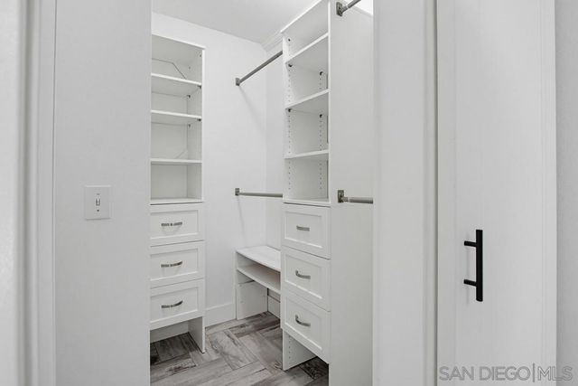 1091 Shadowridge 115, Vista, CA 92081