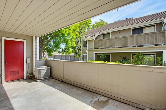 1091 Shadowridge 115, Vista, CA 92081