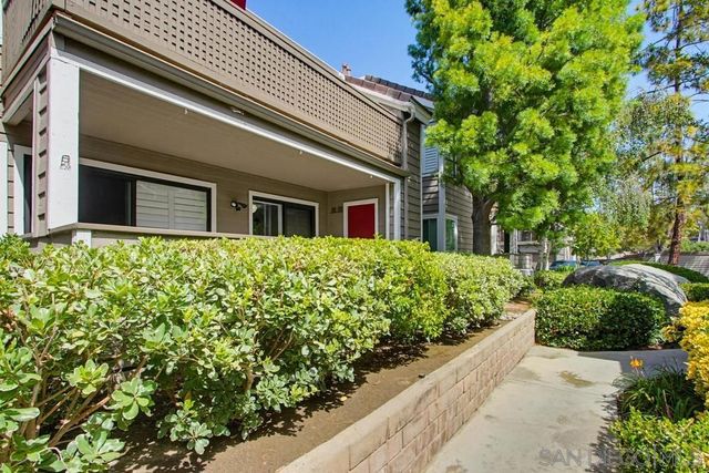 1091 Shadowridge 115, Vista, CA 92081