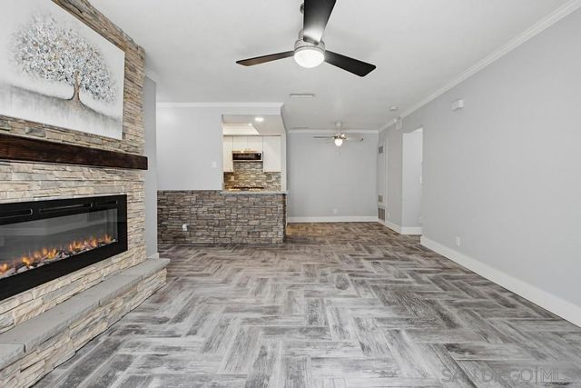 1091 Shadowridge 115, Vista, CA 92081