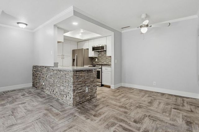 1091 Shadowridge 115, Vista, CA 92081