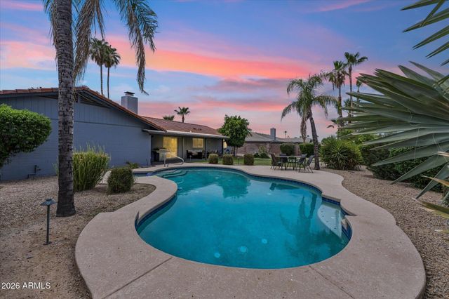 502 E LE MARCHE Avenue, Phoenix, AZ 85022