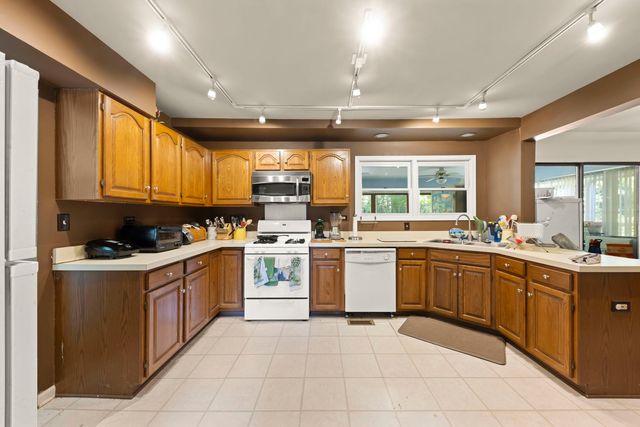 436 Cambridge Way, Bolingbrook, IL 60440