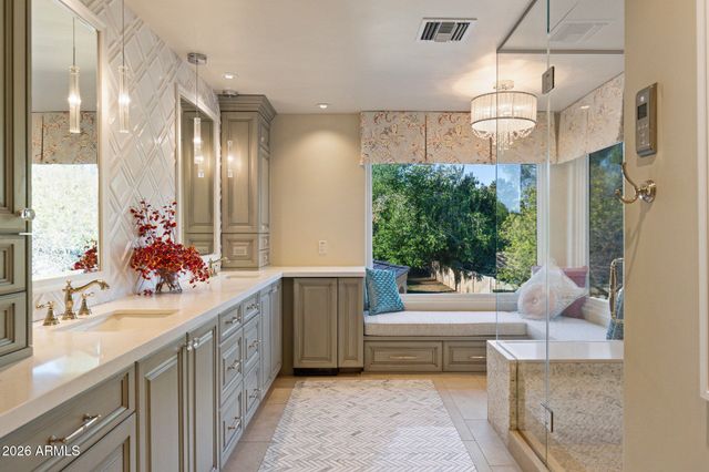 2106 E LA VIEVE Lane, Tempe, AZ 85284