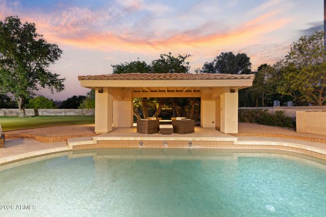 2106 E LA VIEVE Lane, Tempe, AZ 85284