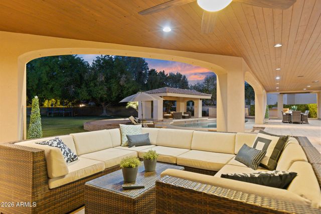 2106 E LA VIEVE Lane, Tempe, AZ 85284