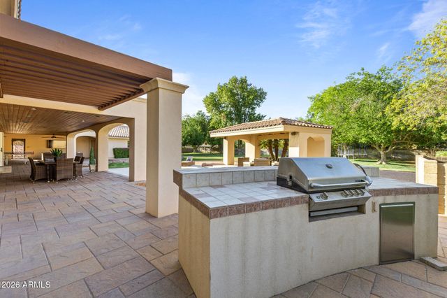 2106 E LA VIEVE Lane, Tempe, AZ 85284