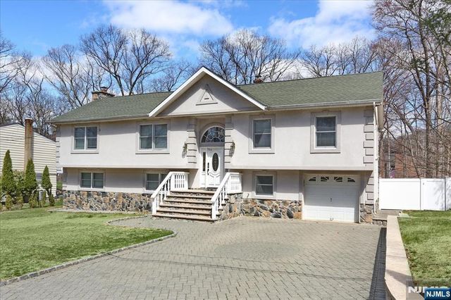 50 Roger Court, Ringwood, NJ 07456