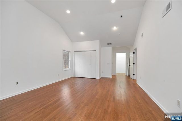 50 Roger Court, Ringwood, NJ 07456