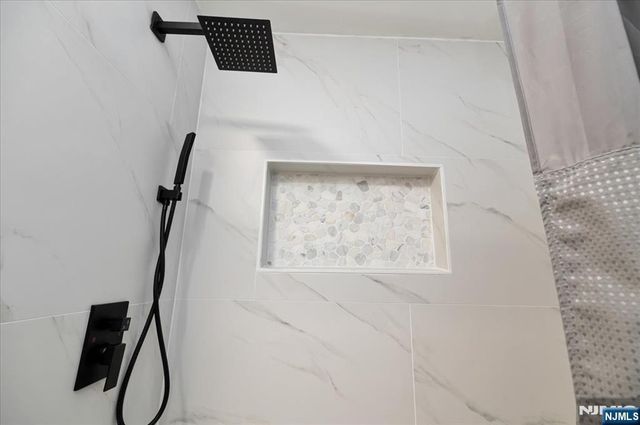 50 Roger Court, Ringwood, NJ 07456