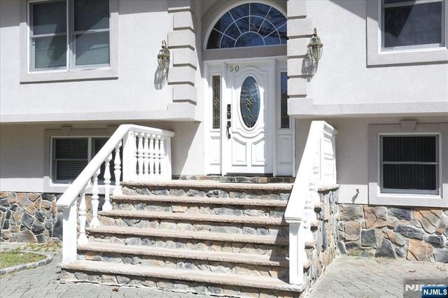 50 Roger Court, Ringwood, NJ 07456