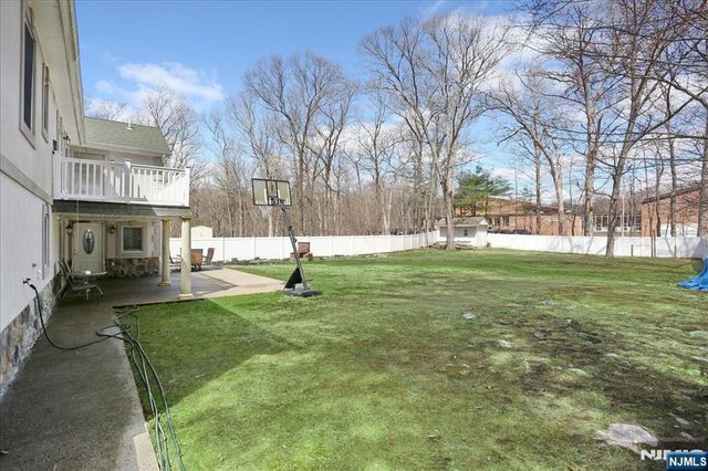 50 Roger Court, Ringwood, NJ 07456