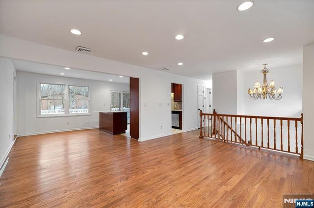 50 Roger Court, Ringwood, NJ 07456