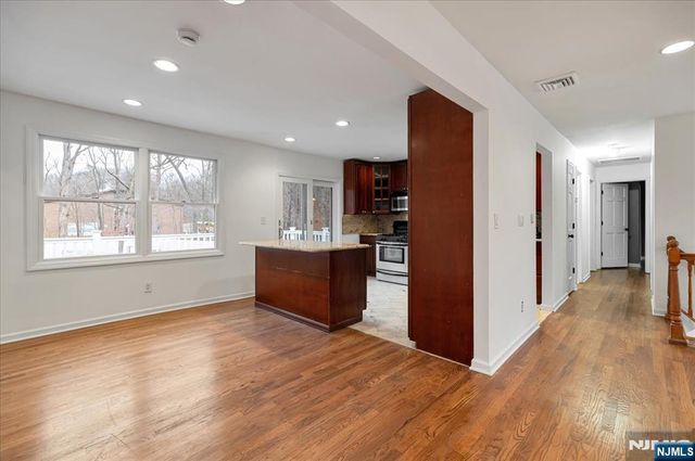 50 Roger Court, Ringwood, NJ 07456