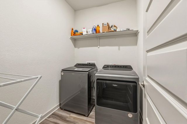 1640 Flying Horseshoe BND, Georgetown, TX 78628