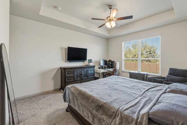 1640 Flying Horseshoe BND, Georgetown, TX 78628