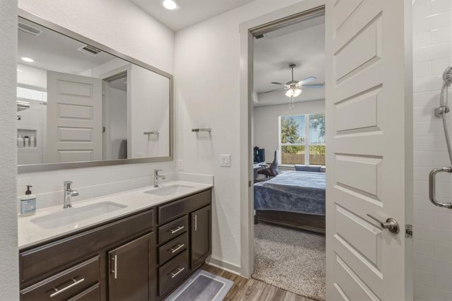 1640 Flying Horseshoe BND, Georgetown, TX 78628