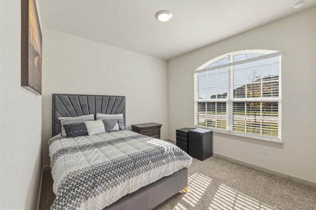 1640 Flying Horseshoe BND, Georgetown, TX 78628