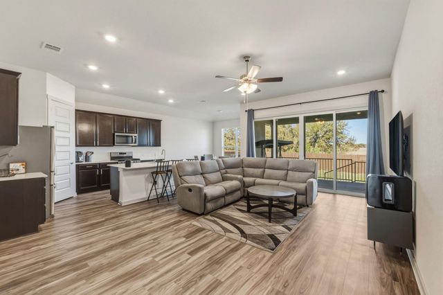 1640 Flying Horseshoe BND, Georgetown, TX 78628