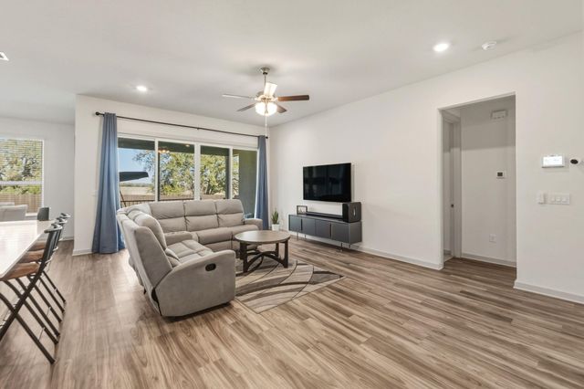 1640 Flying Horseshoe BND, Georgetown, TX 78628