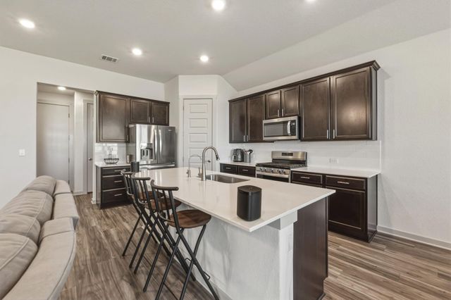 1640 Flying Horseshoe BND, Georgetown, TX 78628