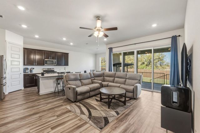 1640 Flying Horseshoe BND, Georgetown, TX 78628