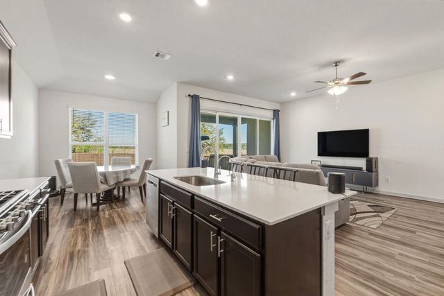 1640 Flying Horseshoe BND, Georgetown, TX 78628