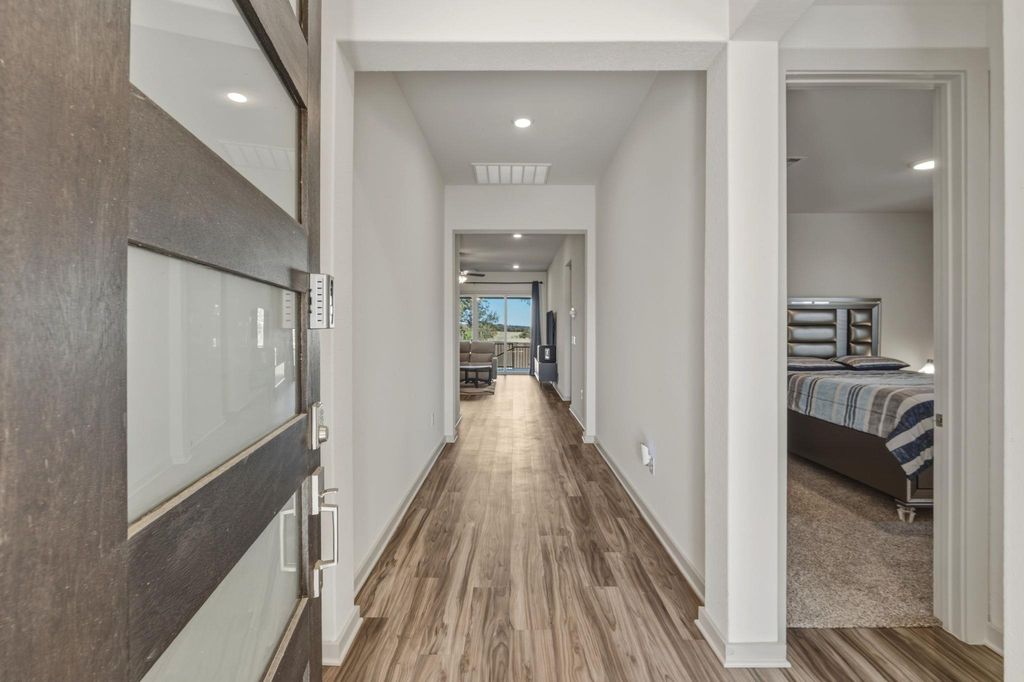 1640 Flying Horseshoe BND, Georgetown, TX 78628