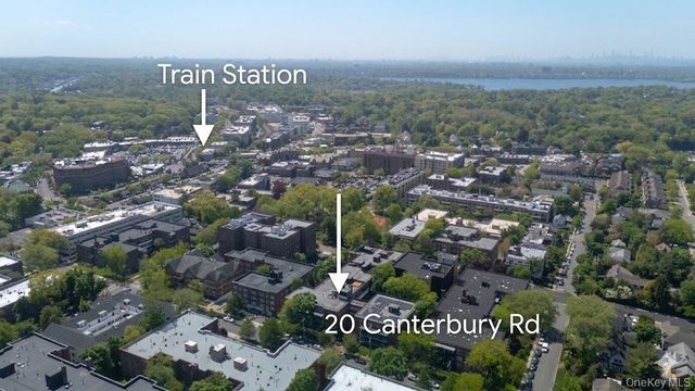 20 Canterbury Road 1P, Great Neck, NY 11021