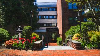 20 Canterbury Road 1P, Great Neck, NY 11021