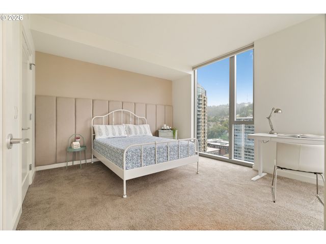 841 S GAINES St 2000, Portland, OR 97239