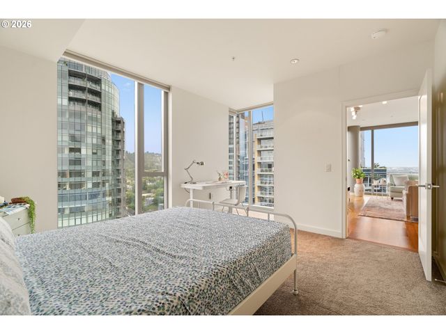 841 S GAINES St 2000, Portland, OR 97239