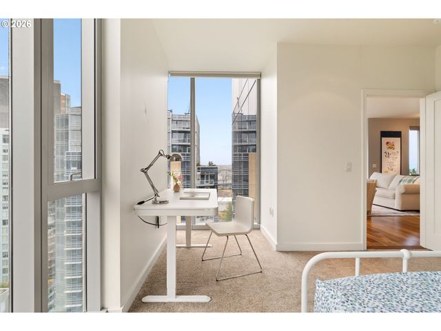 841 S GAINES St 2000, Portland, OR 97239