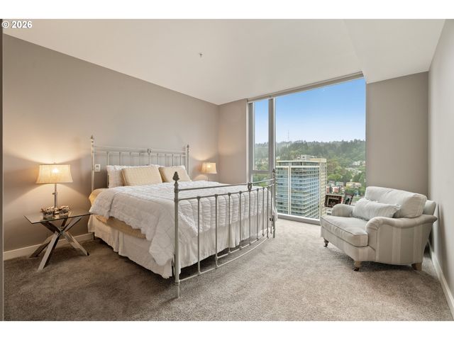 841 S GAINES St 2000, Portland, OR 97239