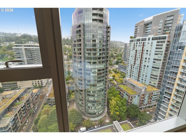 841 S GAINES St 2000, Portland, OR 97239