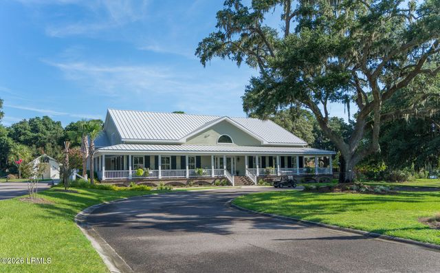 54 Tuscarora Avenue, Beaufort, SC 29907