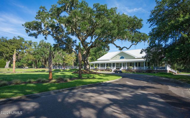 54 Tuscarora Avenue, Beaufort, SC 29907