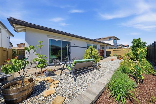 6911 Saratoga Estates Dr, El Dorado Hills, CA 95762