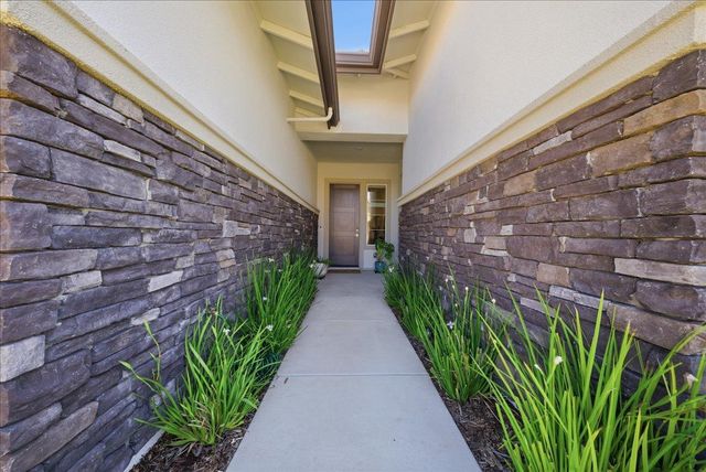 6911 Saratoga Estates Dr, El Dorado Hills, CA 95762