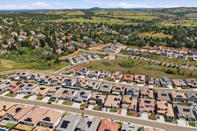 6911 Saratoga Estates Dr, El Dorado Hills, CA 95762