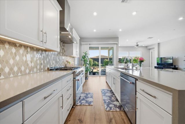 6911 Saratoga Estates Dr, El Dorado Hills, CA 95762