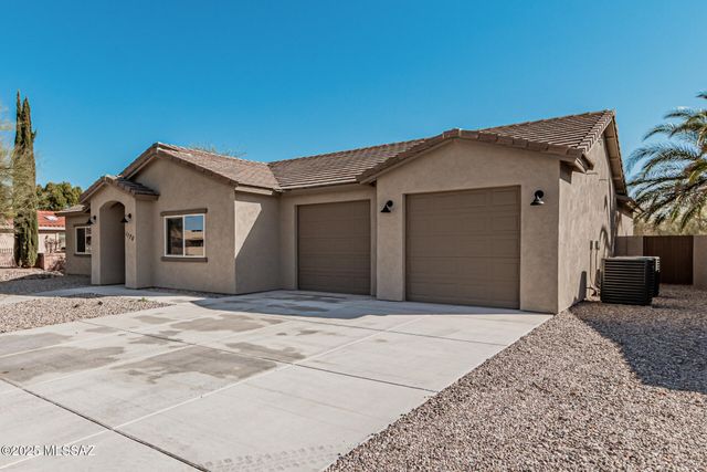 1170 N La Canoa, Green Valley, AZ 85614