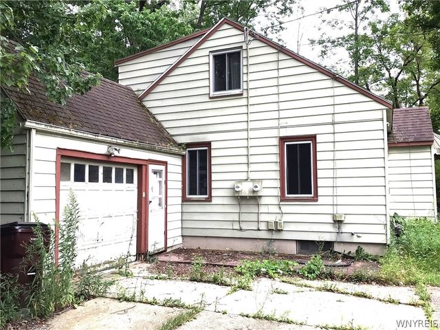 5345 Armor Duells Road, Orchard Park, NY 14127
