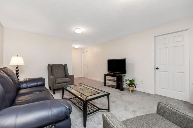 3933 Hill Park Road, Hilliard, OH 43026