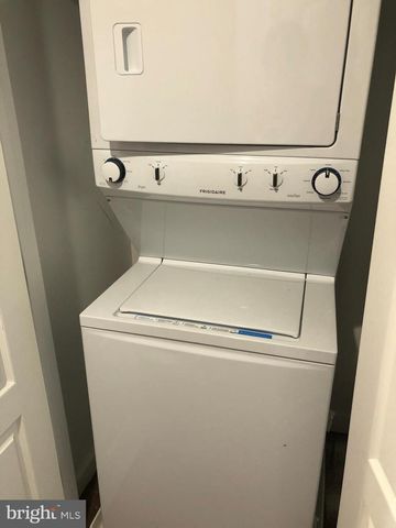 849 19TH ST NE #B, Washington, DC 20002