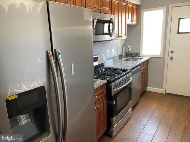 849 19TH ST NE #B, Washington, DC 20002