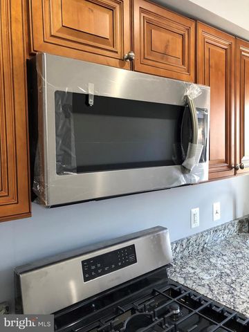 849 19TH ST NE #B, Washington, DC 20002