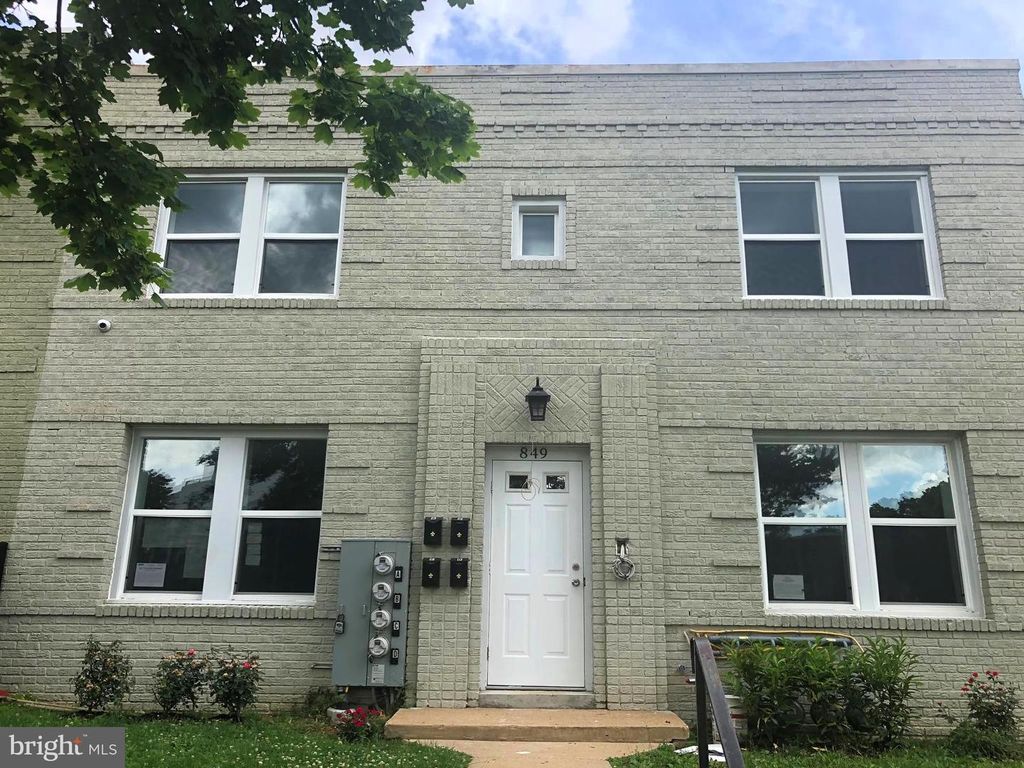 849 19TH ST NE #B, Washington, DC 20002