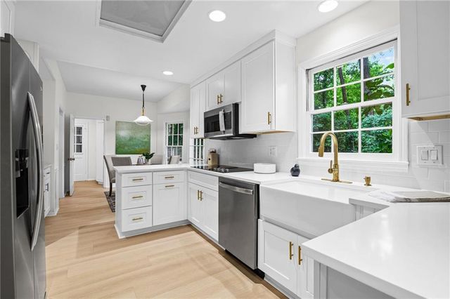 510 Clipper Trail, Atlanta, GA 30328